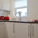 James' Retreat Was12 Elm Court *